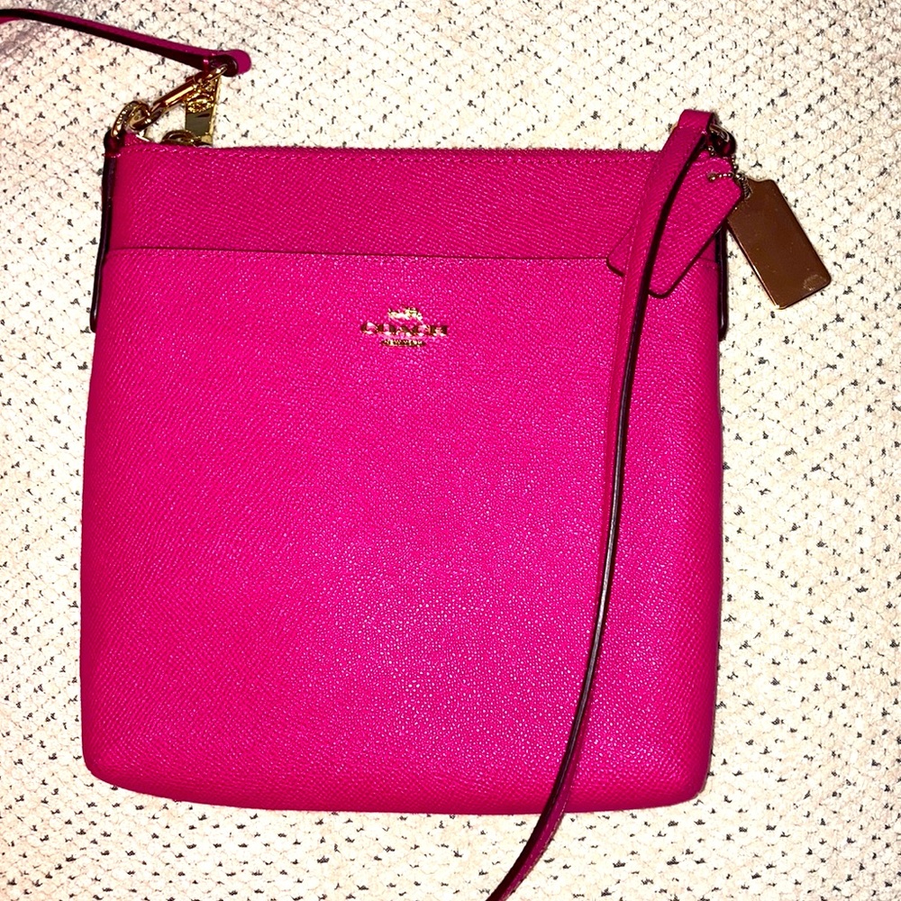 Coach NWOT North South FOR TRADE
